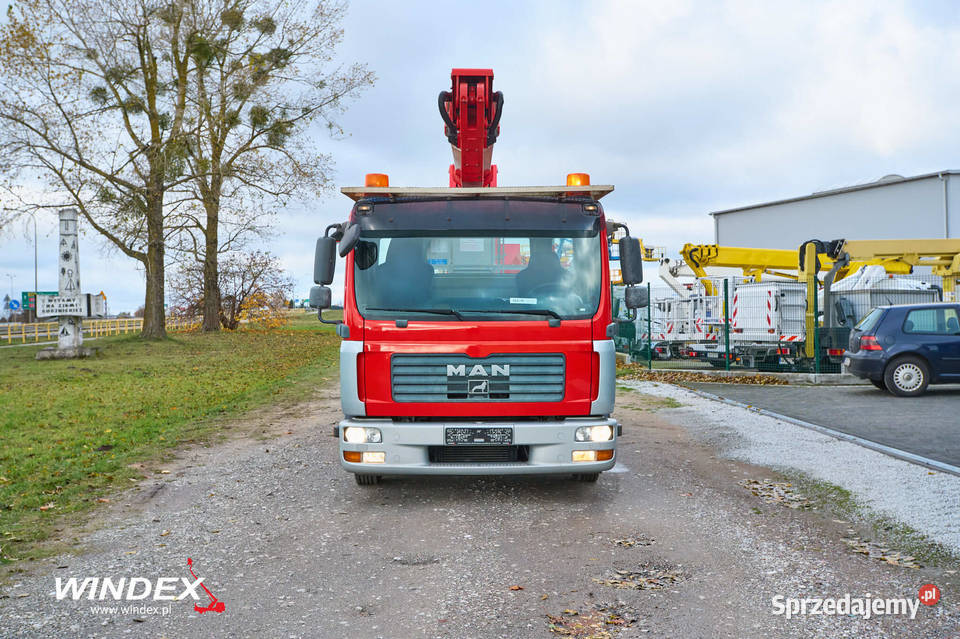 Podnośnik koszowy Wumag WT 250