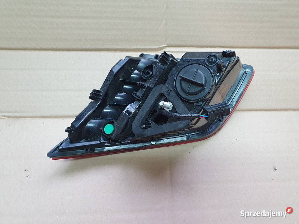 PEUGEOT 308 T9 LAMPA LEWA TYLNA LEWY TYŁ Międzychód