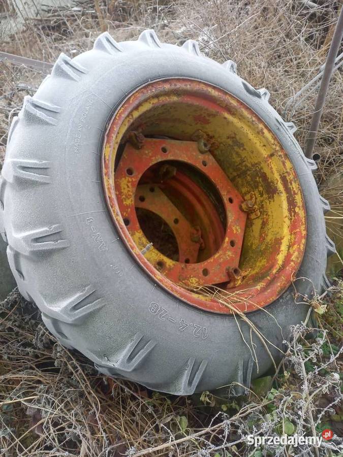 Sprzedamfolgi 28 z oponami 12428 Rolnictwo Świdnik