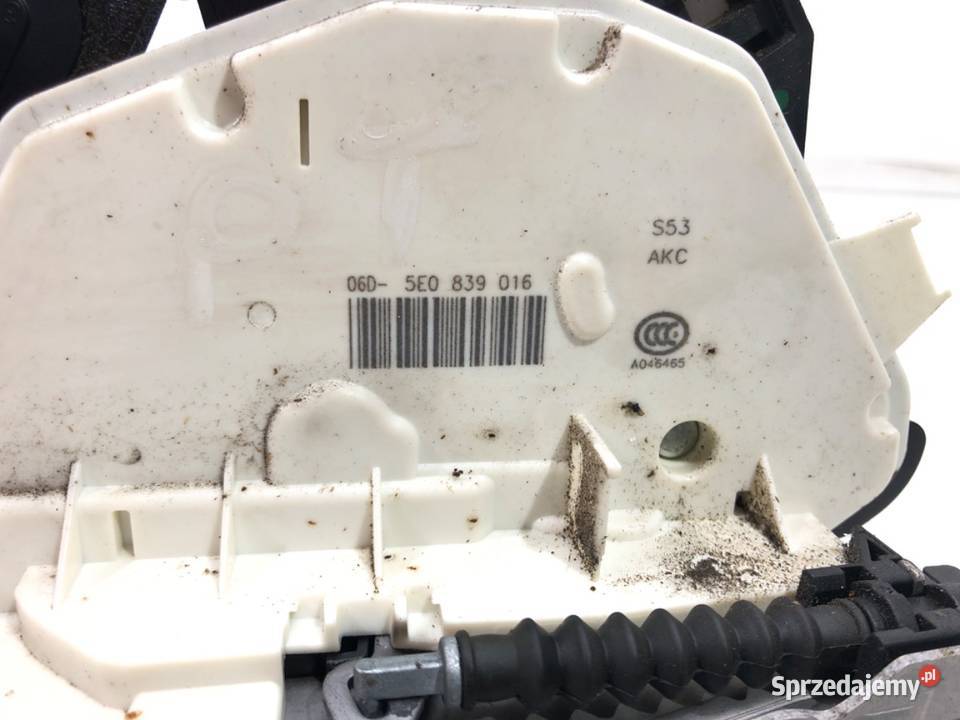 ZAMEK DRZWI PRAWY TYŁ SKODA RAPID Kombi sprzedam