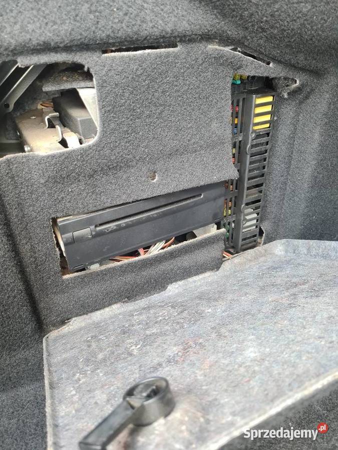 Piękny w211 z najlepszym silnikiem sprowadzony Ostrowiec Świętokrzyski