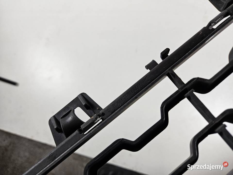 BMW X1 F48 MPAKIET KRATKA ŚRODKOWA ZDERZAKA Międzychód