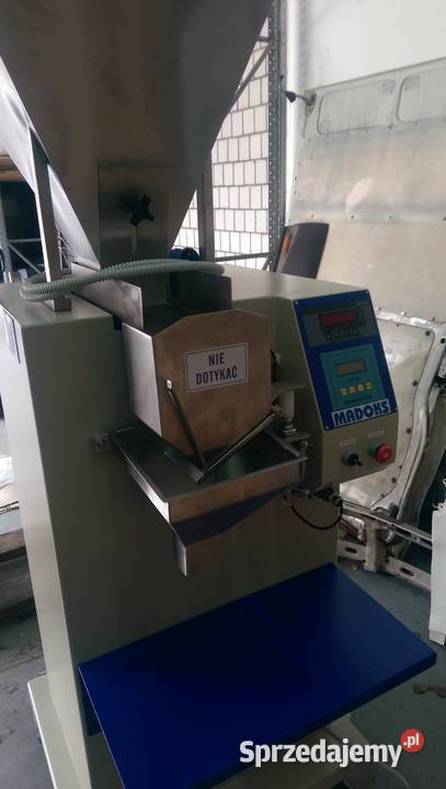 Pakowaczka półautomatyczna do materiałów