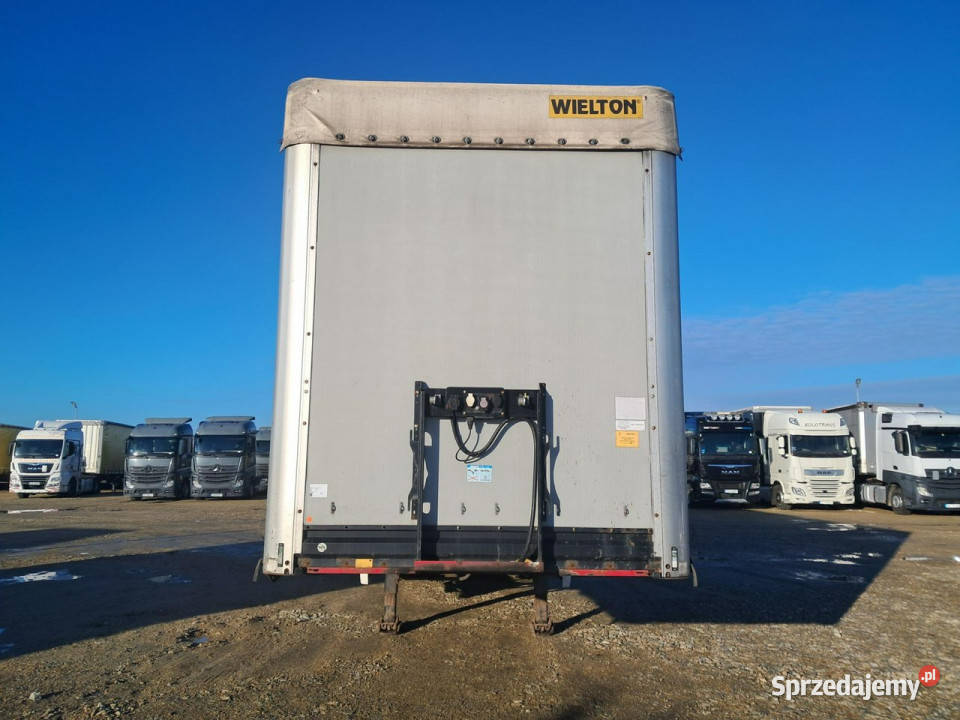 firana Wielton Komorniki