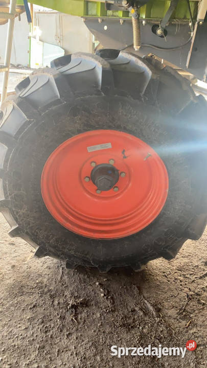 Claas Mega 360 CZĘŚCI Podajnik Poziomy Jastrzębniki