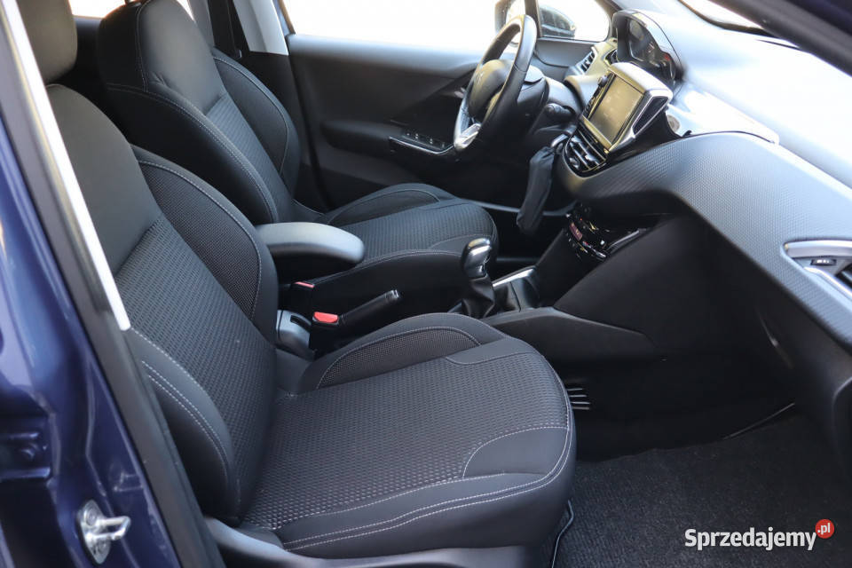 Peugeot 208 12 PureTech Zabrze