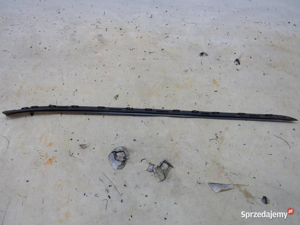 LISTWA SZYBY LEWA HYUNDAI I30 III