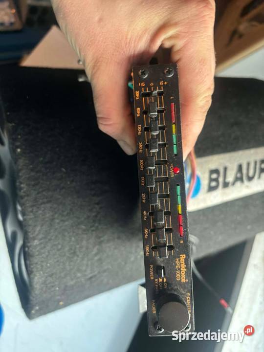 Zestaw audio CAr wzmacniacz subufer Wzmacniacze Chorzele