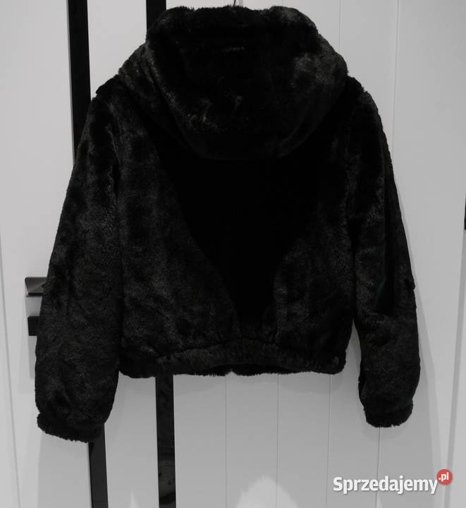 Pull Bear rewelacyjne krótkie futerko 36 S Kurtki i płaszcze Wrocław