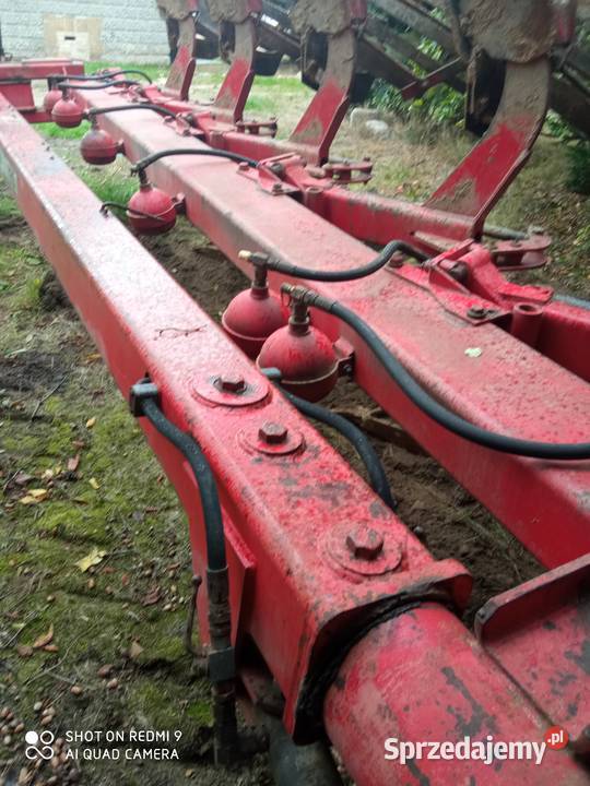 Pług obrotowy Masey Freguson