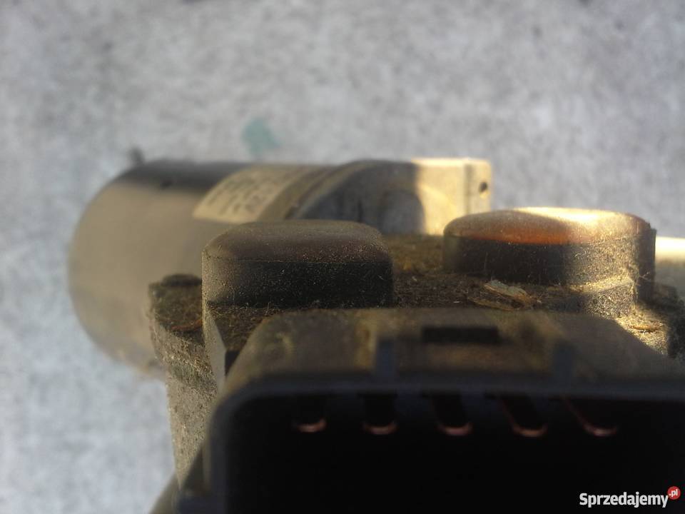 Mechanizm silniczek wycieraczek przód Almera N16 Dębno