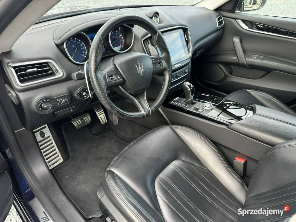 Maserati Ghibli 30 V6 410 SQ4 4x4 2017r kamera łopatki zmiany biegów Ghibli dolnośląskie Wojkowice