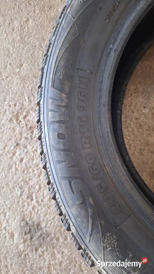 Opony Kormoran 16 20560 Zima 205 Strykowo sprzedam