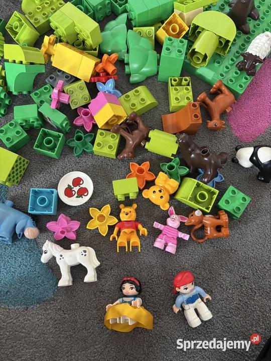 LEGO Duplo wielki zestaw z płytką konstrukcyjną sprzedam