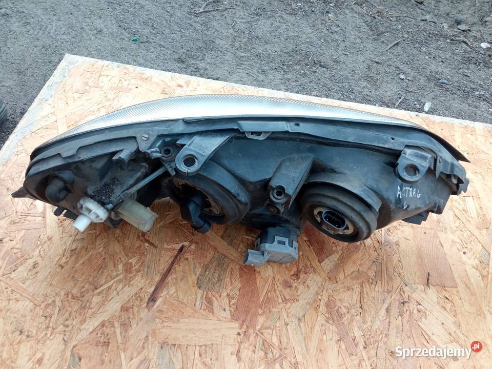 Lampy przednie opel astra G hachback sedan HB Lampy przednie Posługowo sprzedam