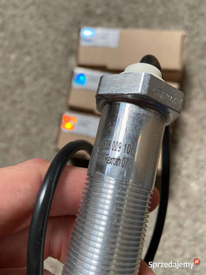 Czujnik położenia 0538009106 Valtra Massey