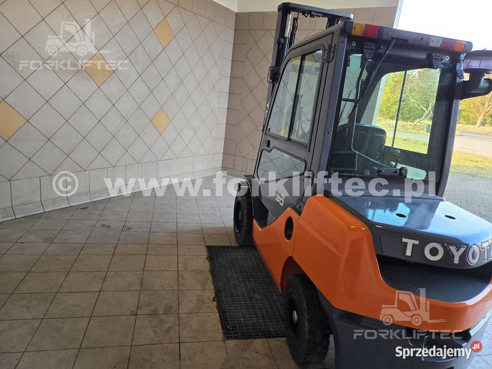 Wózek widłowy TOYOTA 8FDF30 maszt 4 m wolny skok regulowane widły Lędziny