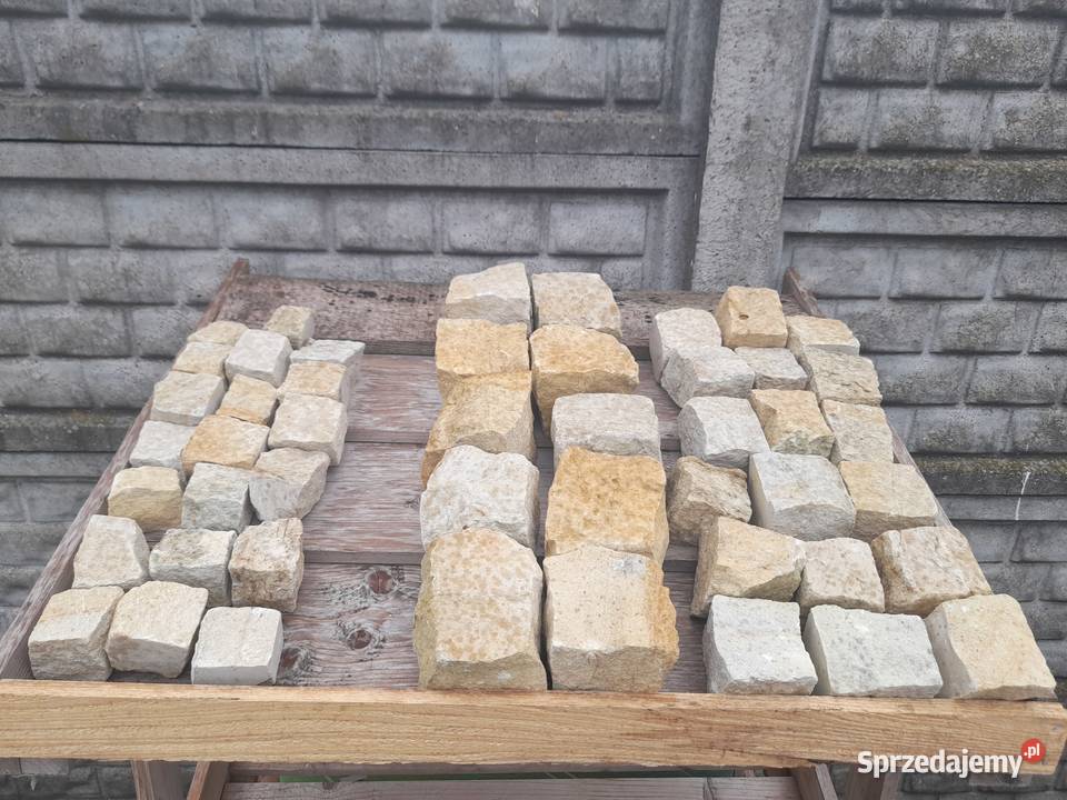 Kostka Piaskowiec Czerwony łupana 6x8 Sieradz