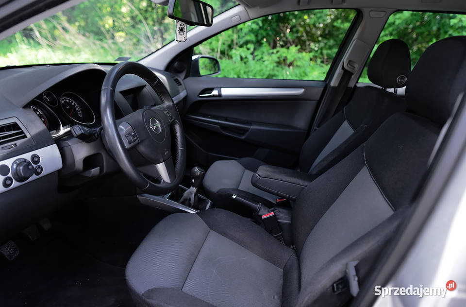 Opel Astra H zadbana klima kombi 16benzyna Białystok