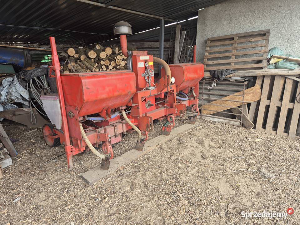 Siewnik do kukurydzy 4rzędowy Becker z Gawłów