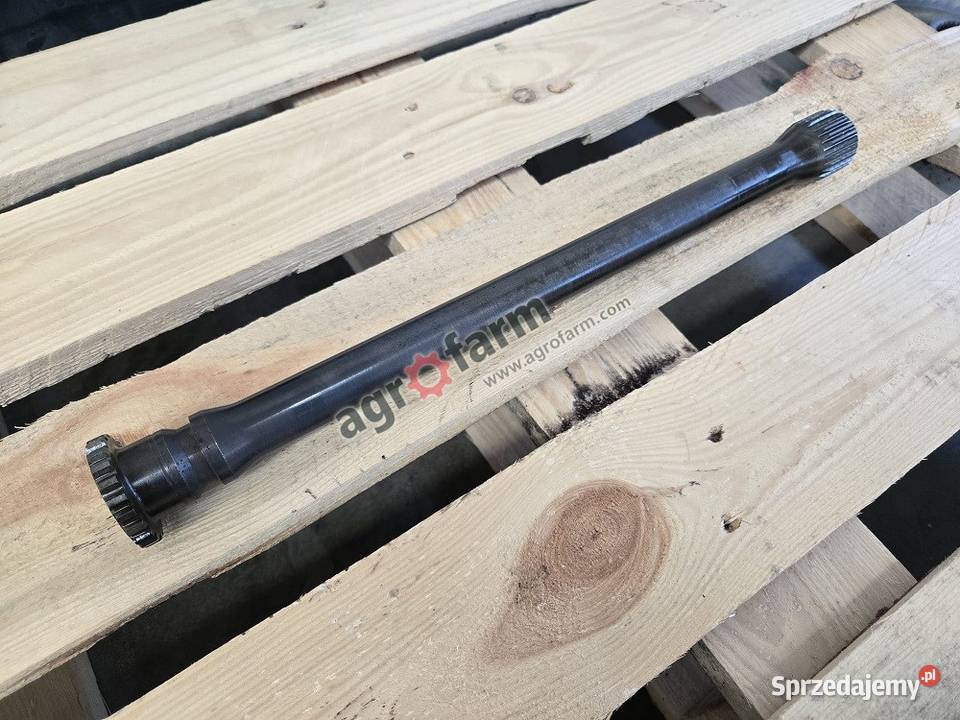 Wałek sprzęgłowy Vario ML90 Fendt 516 514 512 Do ciągników Byków