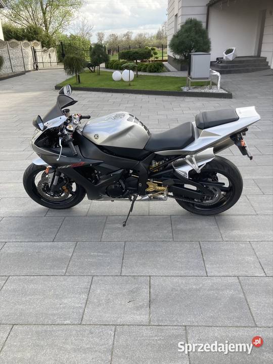 Yamaha R1 rn09 niski przebieg 32334 Super stan elektryczny starter Yamaha