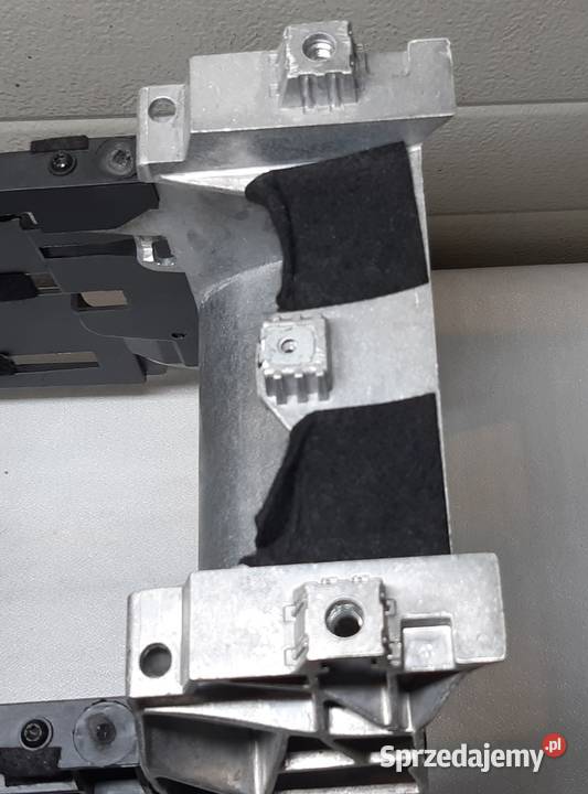 STELAŻ TUNELU ŚRODKOWEGO AUDI Q7 4M 4M0863243 Mielęcin