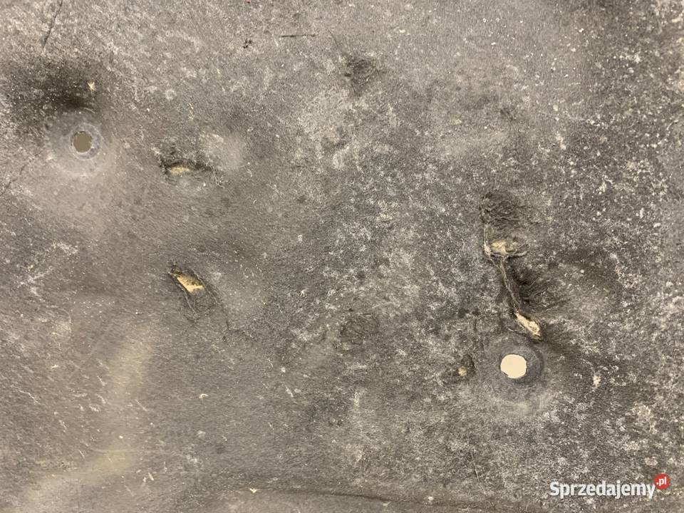 WYGŁUSZENIE MASKI BMW G30 SedanLimuzyna