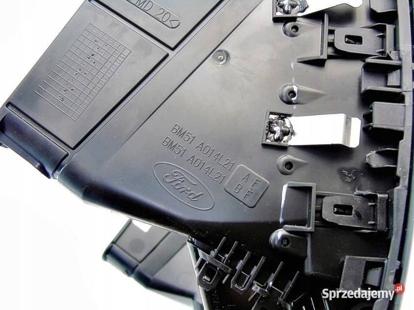 PANEL ŚRODKOWY RADIA FOCUS 3 KOMBI BM51A014L21 osobowe Sosnowiec