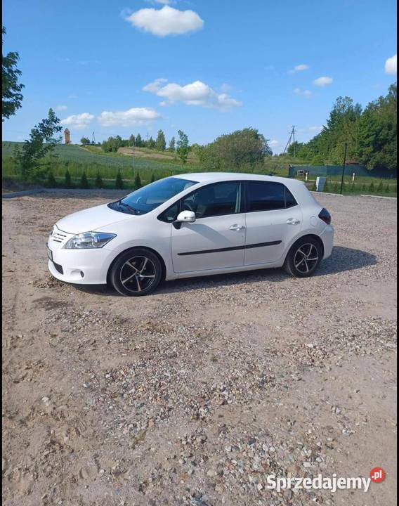 Sprzedam toyota auris 13 z 2010 r warmińsko-mazurskie