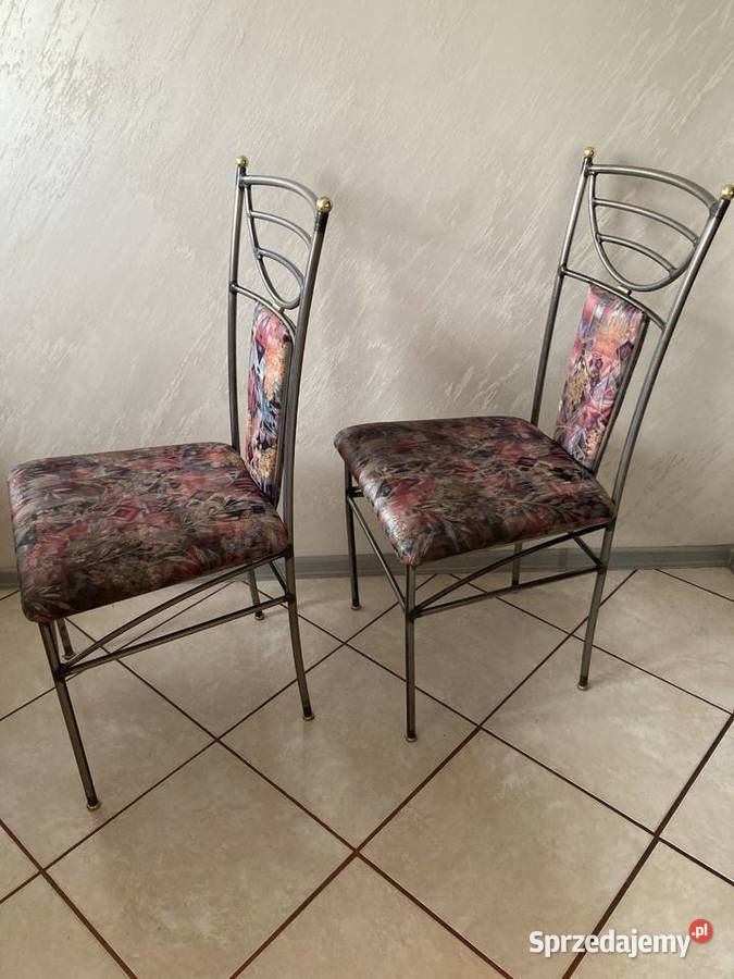 Krzesła stalowe metalowe mosiężne detale podlaskie