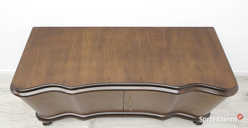 Zabytkowa komoda z lat 40tych w stylu Jerka