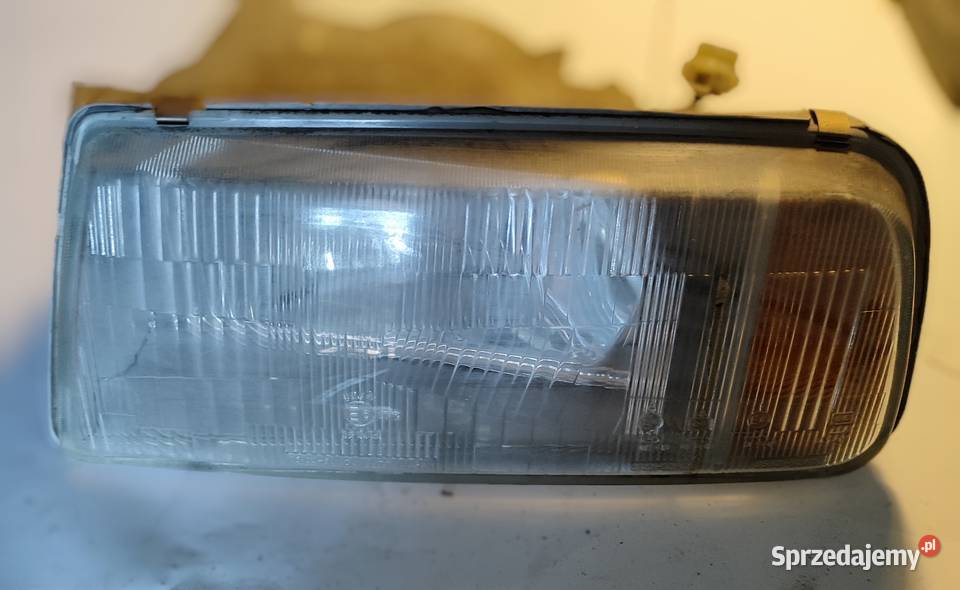 Suzuki Vitara Lampa lewa przednia śląskie Żywiec