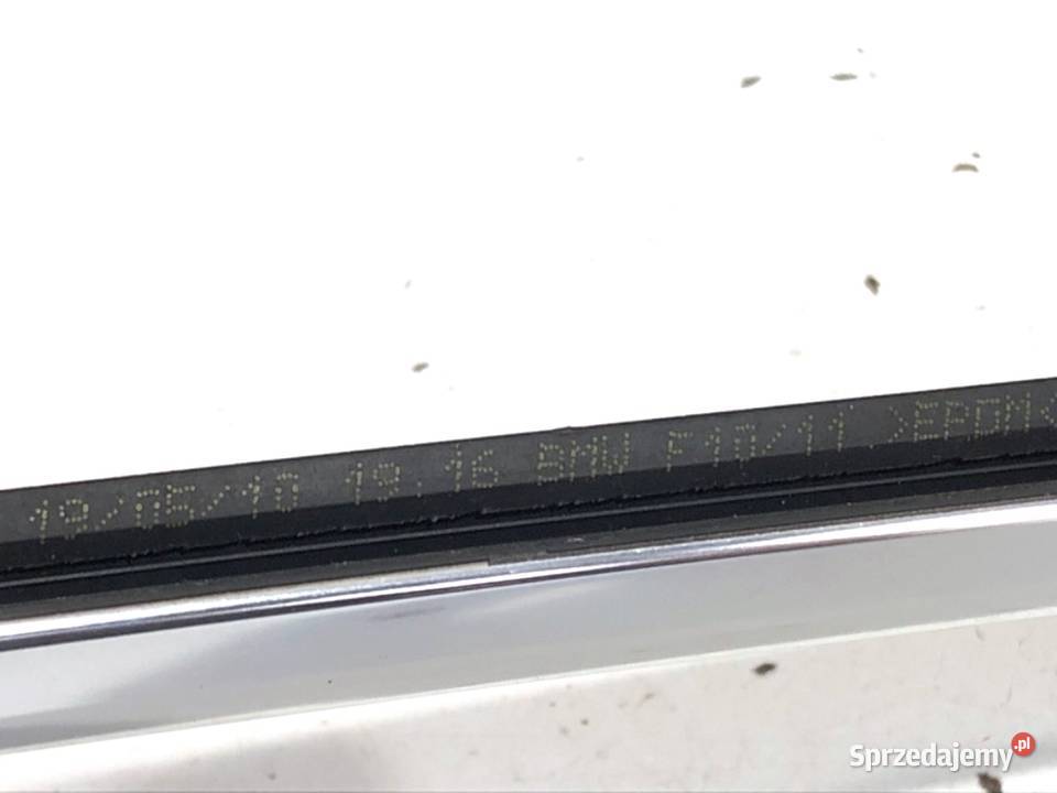 LISTWA ZGARNIAJĄCA TYŁ LEWY BMW F10 Szyby