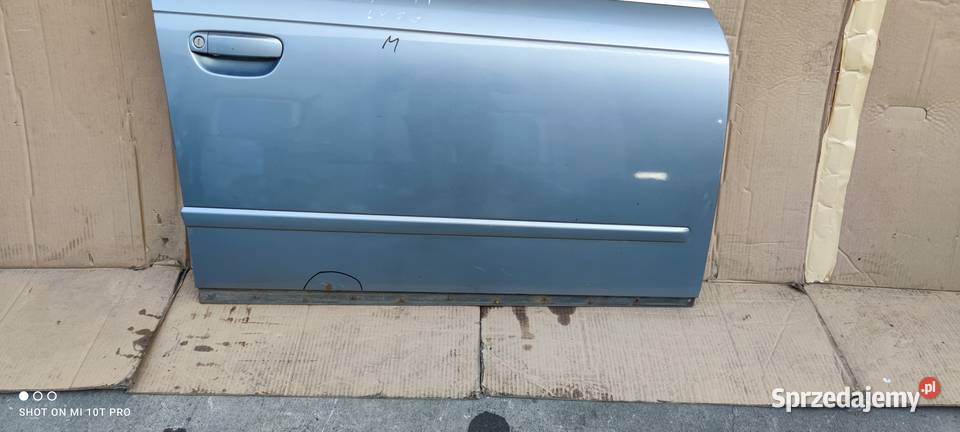 DRZWI PRAWY PRZÓD AUDI A4 B7 LY7G SEDAN AVANT osobowe Przystajń