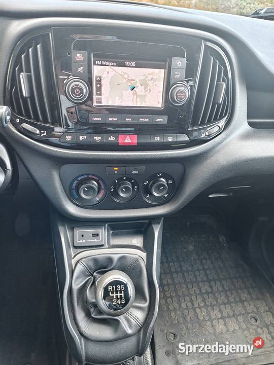 Fiat Doblo 16 JTD Zamiana czujnik zmierzchu Poznań