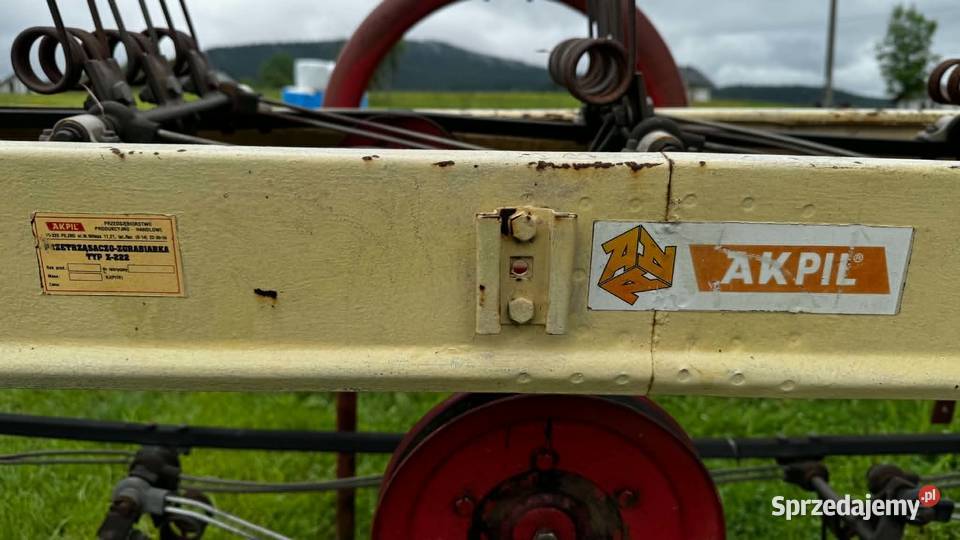 Przetrząsaczo zgrabiarka TypZ222 producent AKPIL