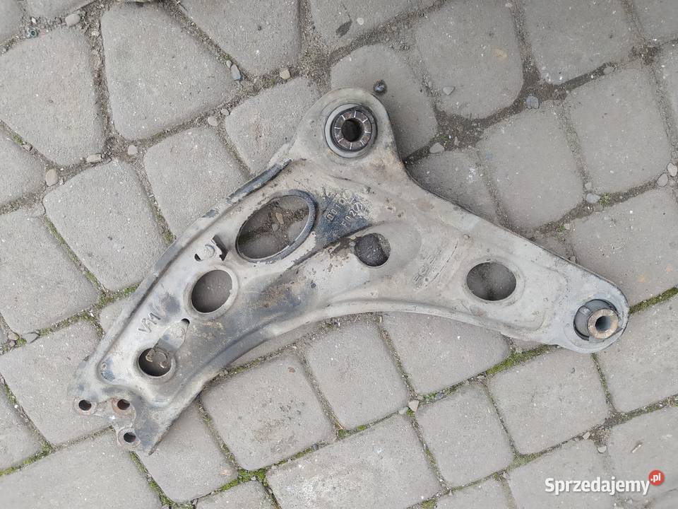 Wahacz lewy Trafic III Vivaro B Talento NV300 dostawcze