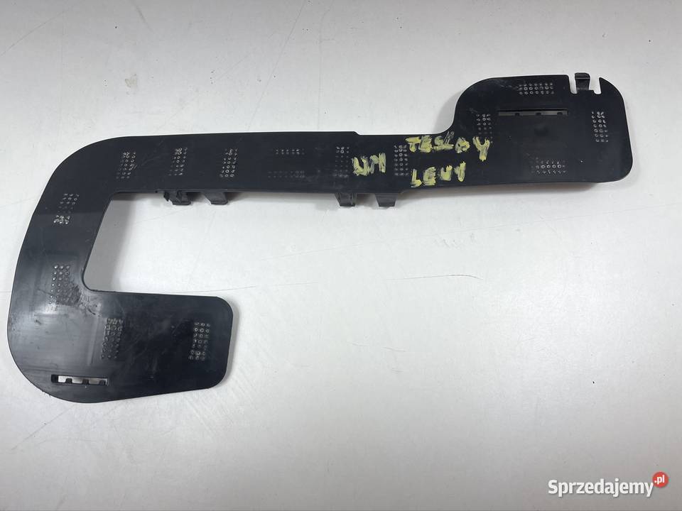 TESLA Y LEWA RAMKA MOCOWANIE HALOGENU 149374700A wielkopolskie Międzychód