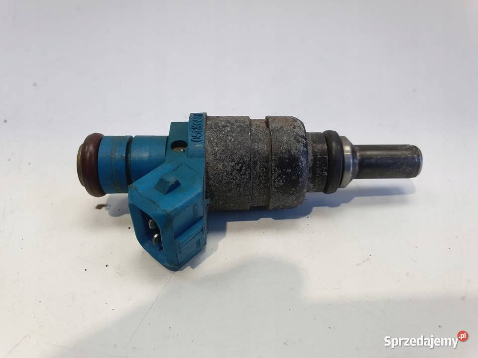 VW Passat B5 18 20V WTRYSKIWACZ wtrysk osobowe Wtryskiwacze Janów