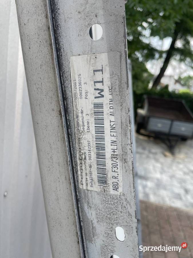 Listwy progowe sport line BMW F30 oryginalne osobowe Goszczanów