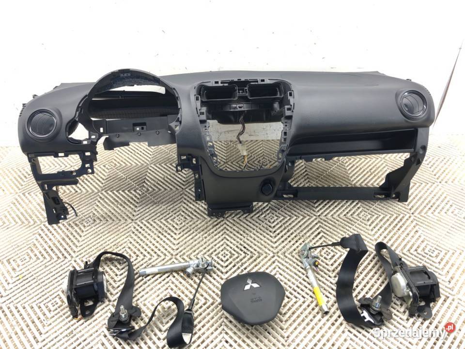 KOKPIT PODUSZKI PASY KOMPLET MITSUBISHI MIRAGE