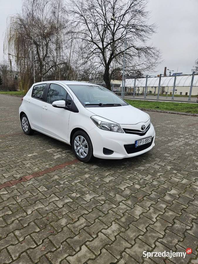 Toyota Yaris III 2013 r 10 69 VVTi LPG wersja Zarejestrowany w Polsce Moszczenica sprzedam