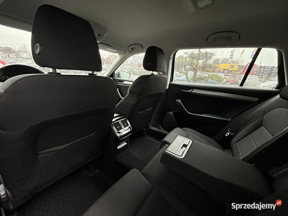 koda Superb SERWIS led bixenon nawigacja DSG PDC Škoda Żory