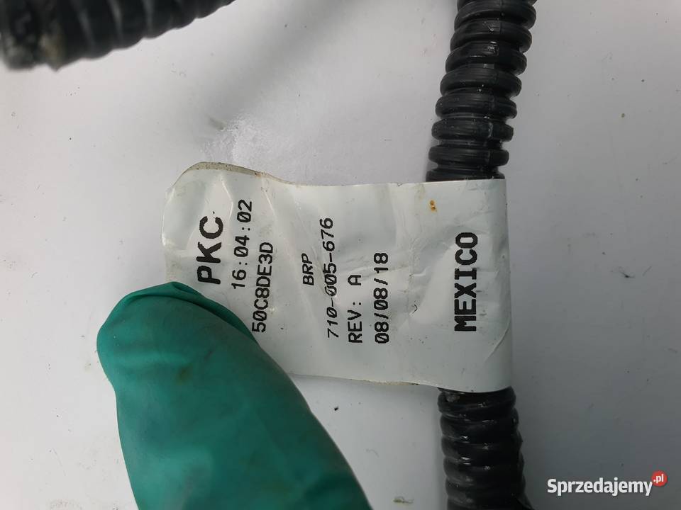 Lampa Prawa Pozycja Obramowka Lampy Can Am Oświetlenie łódzkie Łódź