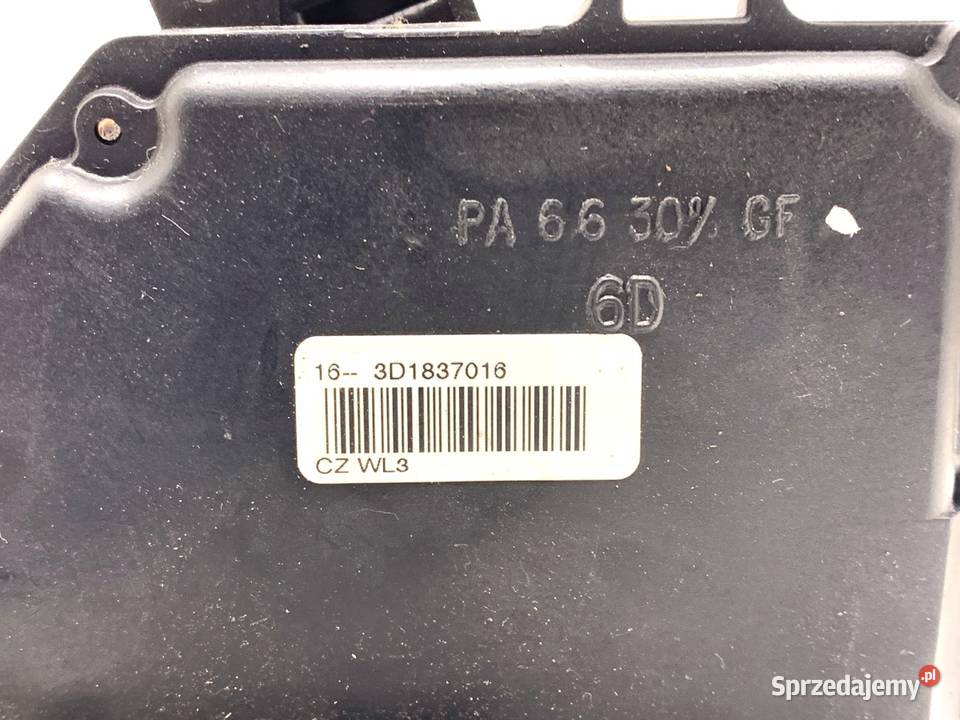 ZAMEK DRZWI PRAWY PRZÓD VW GOLF V Hatchback