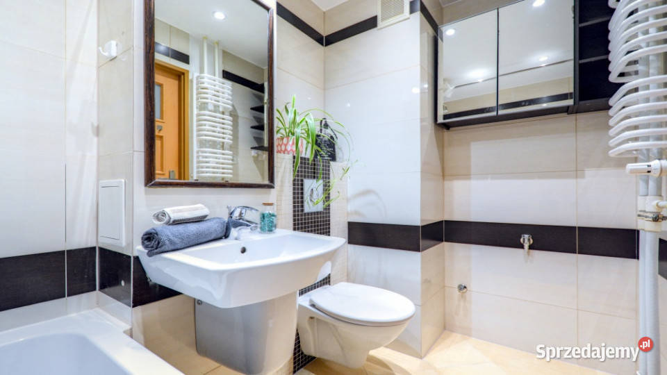 Mieszkanie 2 pokojowe z osobną widną kuchnią 5 Warszawa sprzedam