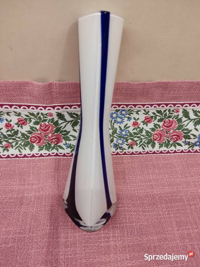 Wazon trójkątny na kwiaty Głuchołazy