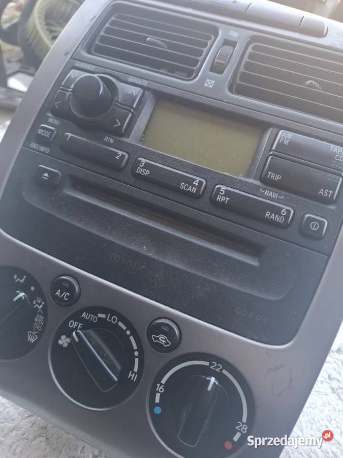 Panel Środkowy Radio Klimatyzacja Toyota Avensis Wisznice sprzedam