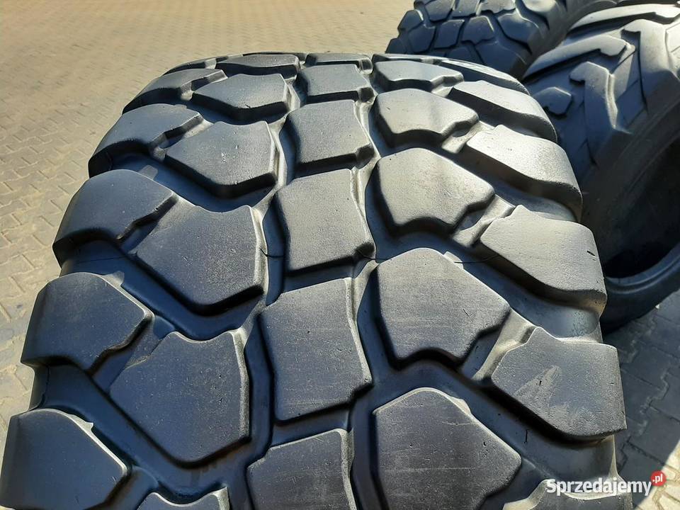 2x Opona używana rolnicza 56060R225 MAXAM 1300 Zaścianki